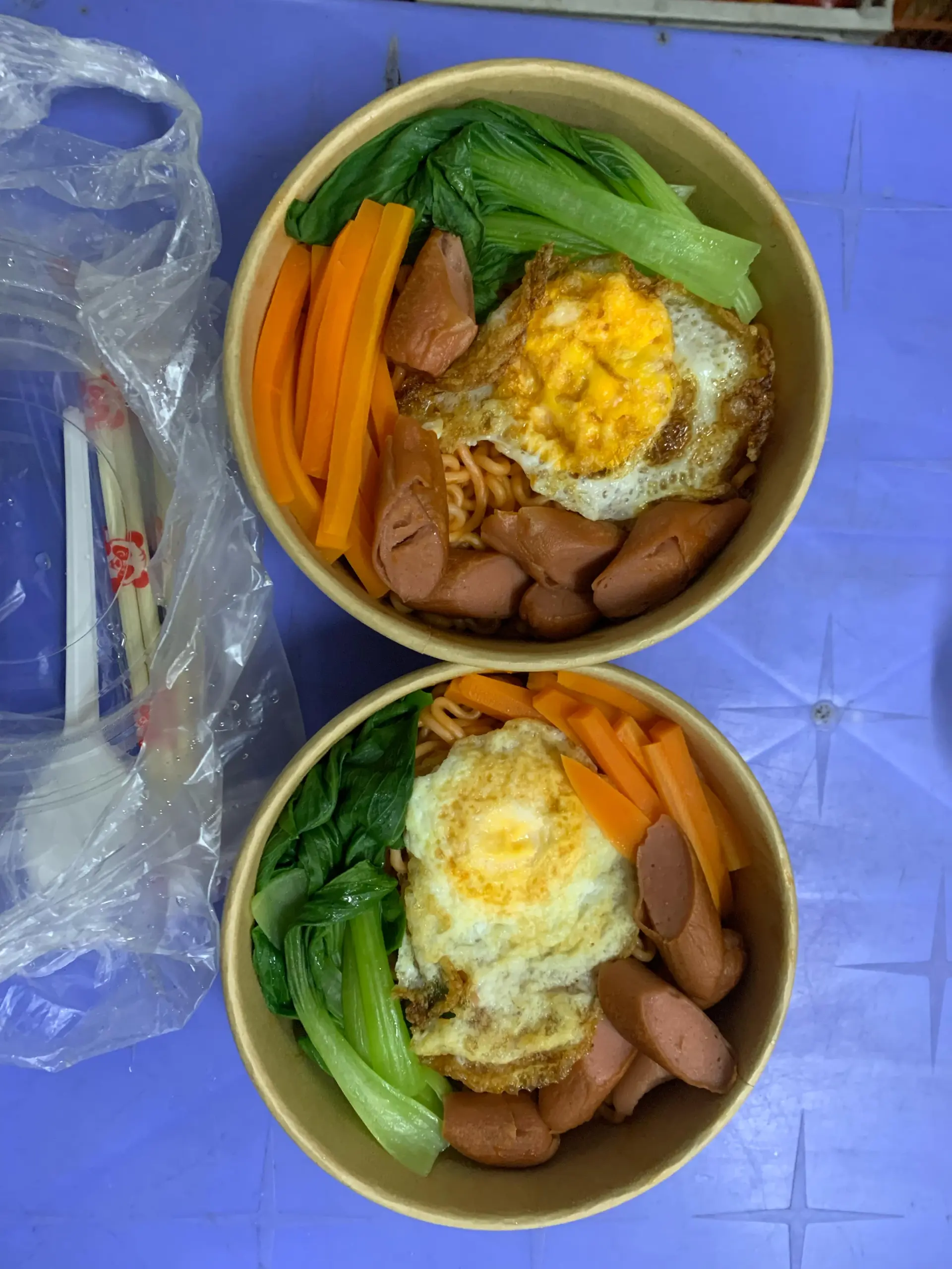 Hình ảnh Mì Trộn Trứng + Thanh Cua