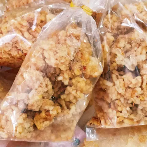 Hình ảnh Cơm Cháy Lắc Muối Ớt