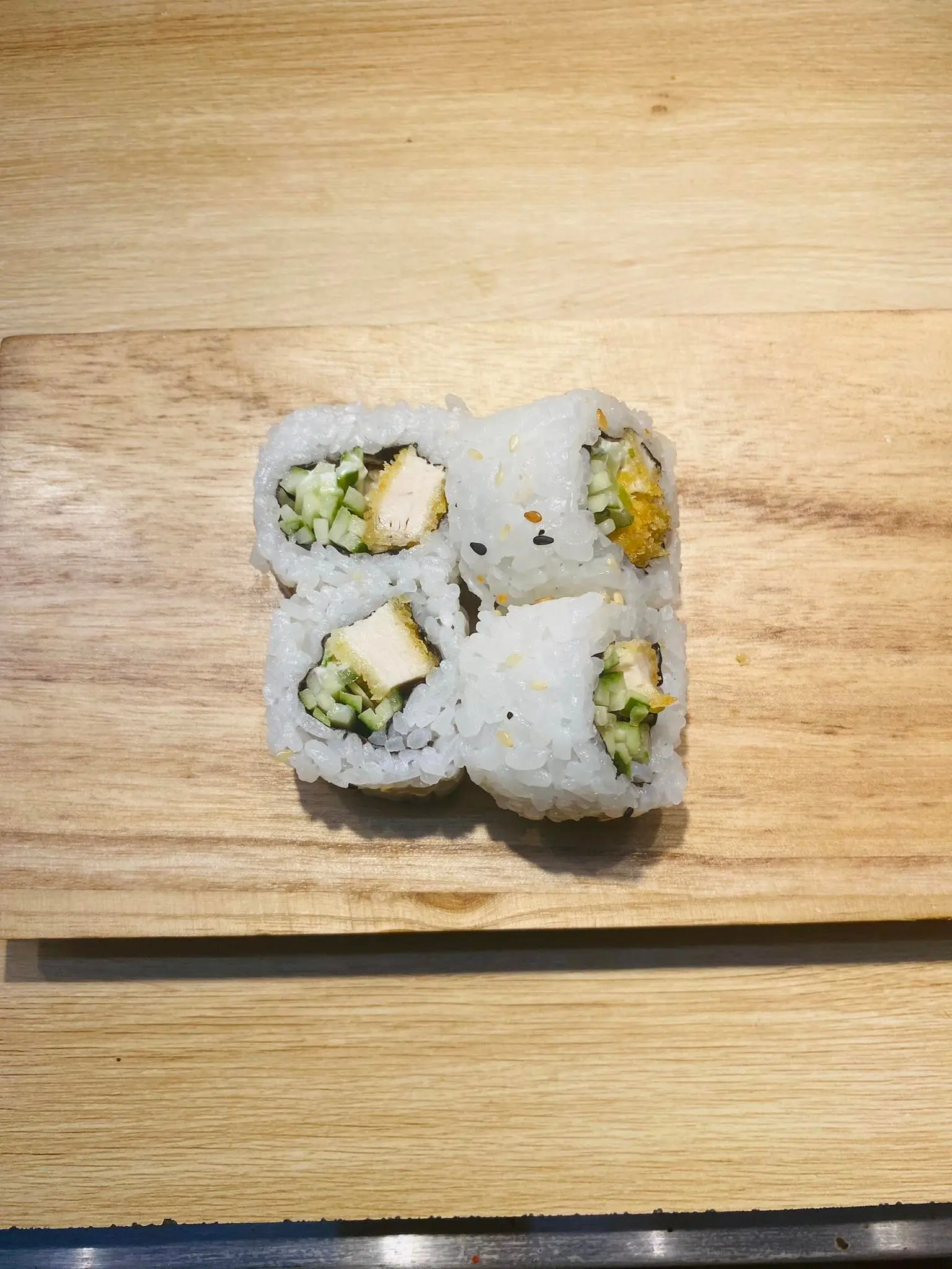 Hình ảnh Cơm cuộn gà phô mai