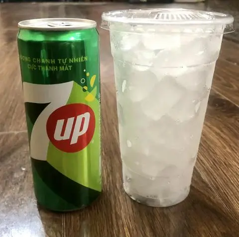 Hình ảnh 7UP + Tẩy Đá