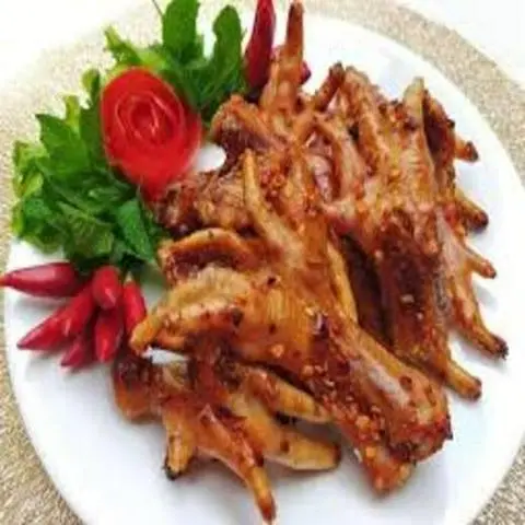 Hình ảnh 2 cặp chân gà nướng