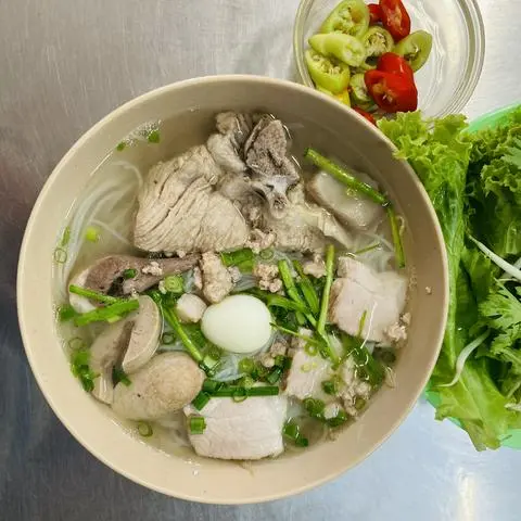 Hình ảnh Hủ tiếu xương - thịt