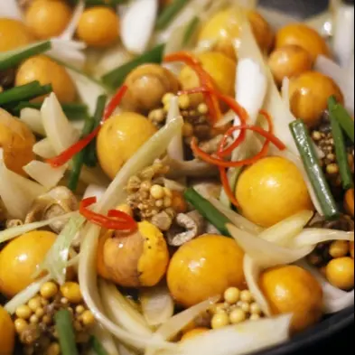 Hình ảnh Trứng non hấp hành (3 bộ/ hộp)