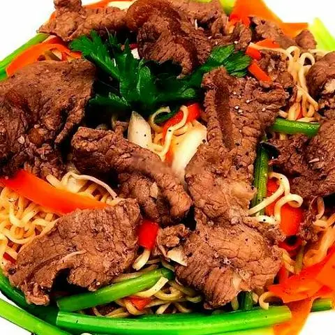 Hình ảnh Mì xào bò - hủ tíu xào - 2 pepsi