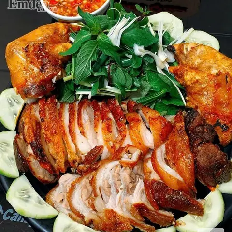 Hình ảnh Giò muối lá mắc mật chiên giòn