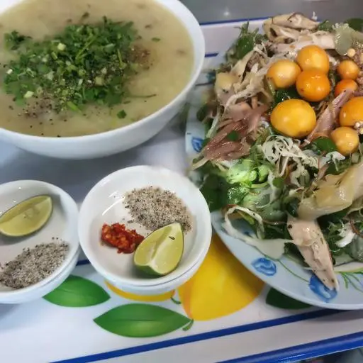Hình ảnh Combo 4: 1/2 gà gỏi - 2 cháo