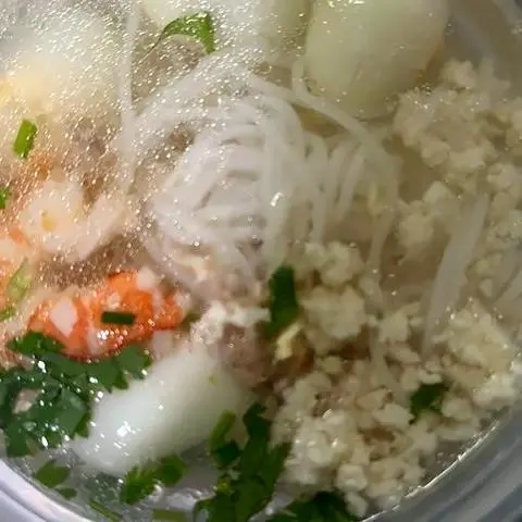 Hình ảnh Bún nước thập cẩm em bé
