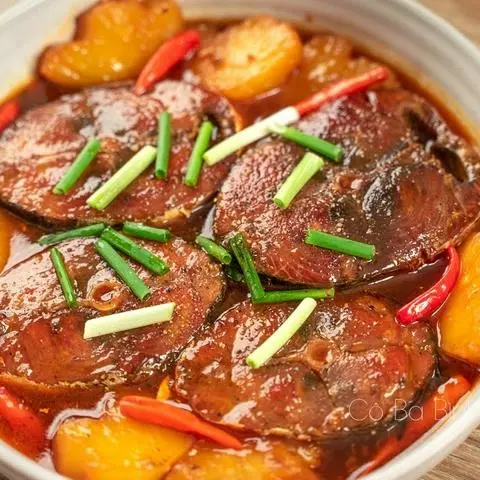 Hình ảnh Cơm cá ngừ kho khớm