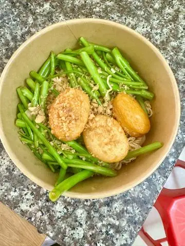 Hình ảnh Mì Trộn Đậu Hủ Cá Phô Mai - 4 Viên