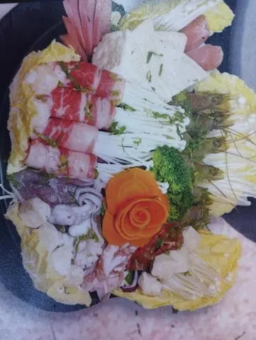 Hình ảnh Lẩu kim chi thập cẩm nhỏ