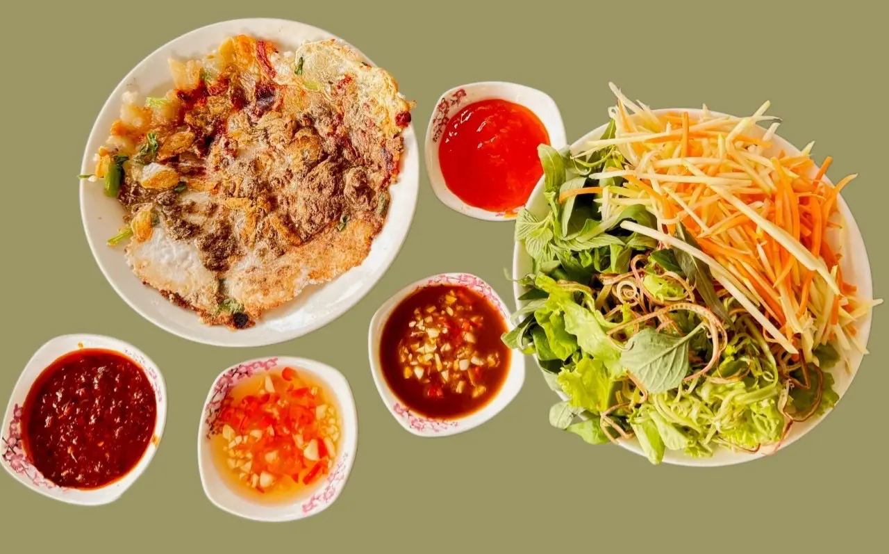 Hình ảnh Bánh Ép Trứng Thịt