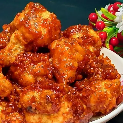 Hình ảnh Cơm Gà Sốt Xí Muội 