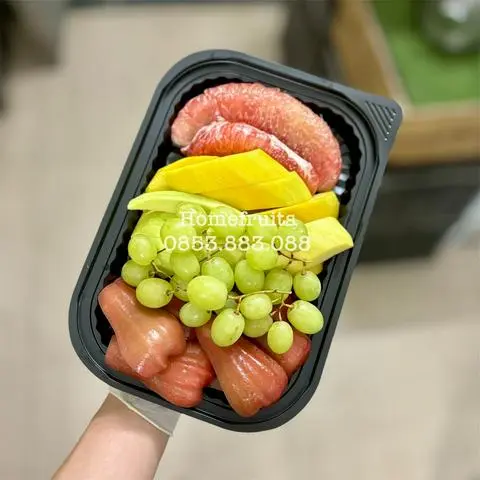 Hình ảnh Khay mix 4 loại trái cây (roi,táo,lê,xoài,dưa hấu, dưa vàng…)