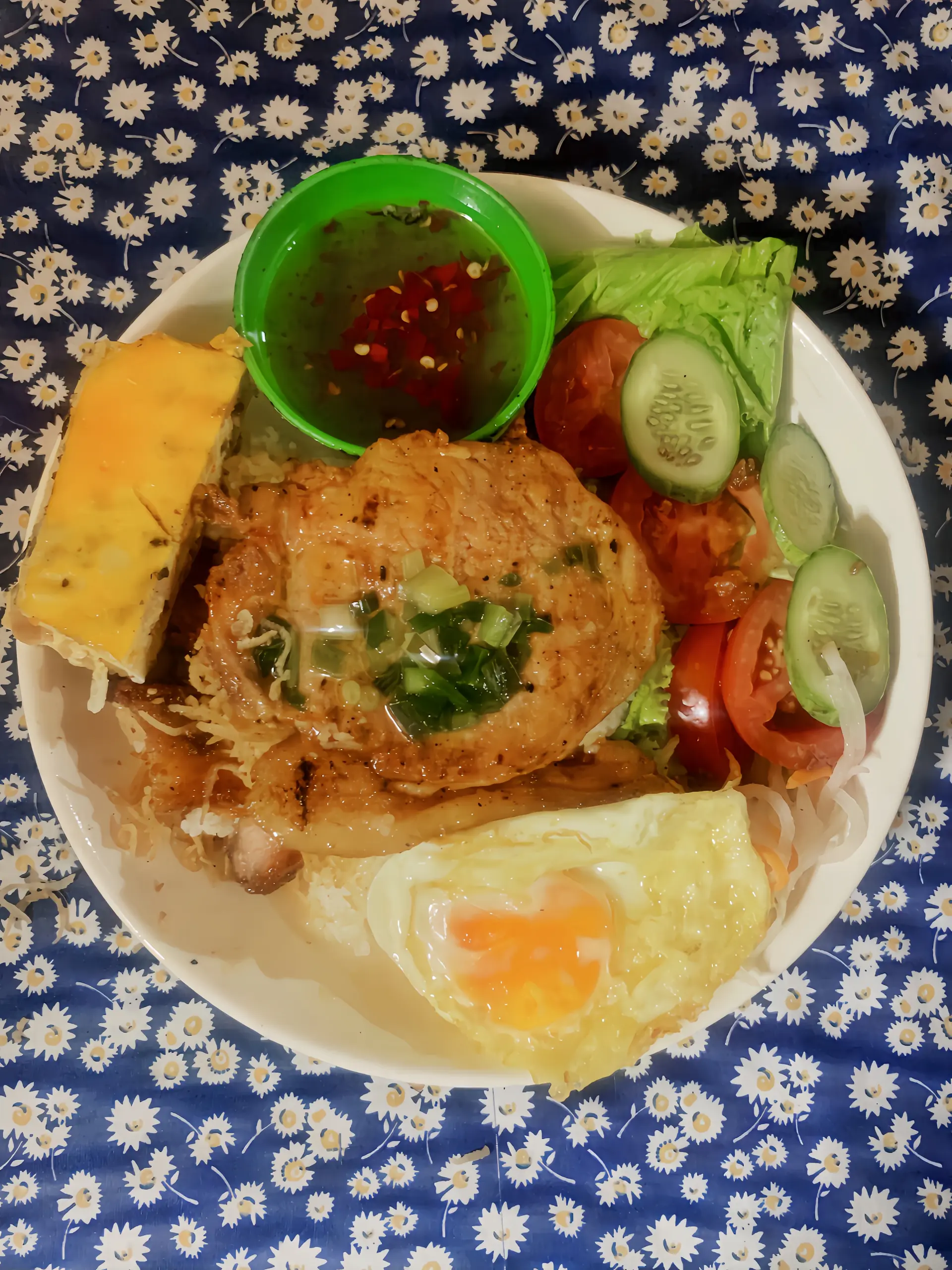 Hình ảnh Cơm Tấm Full Topping ( Sườn Trứng Chả Bì )