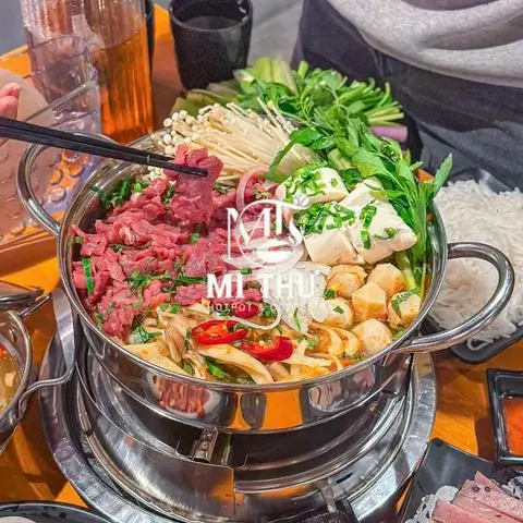 Hình ảnh Lẩu Bò Chua Cay