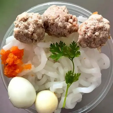 Hình ảnh Hủ tiếu thịt viên em bé