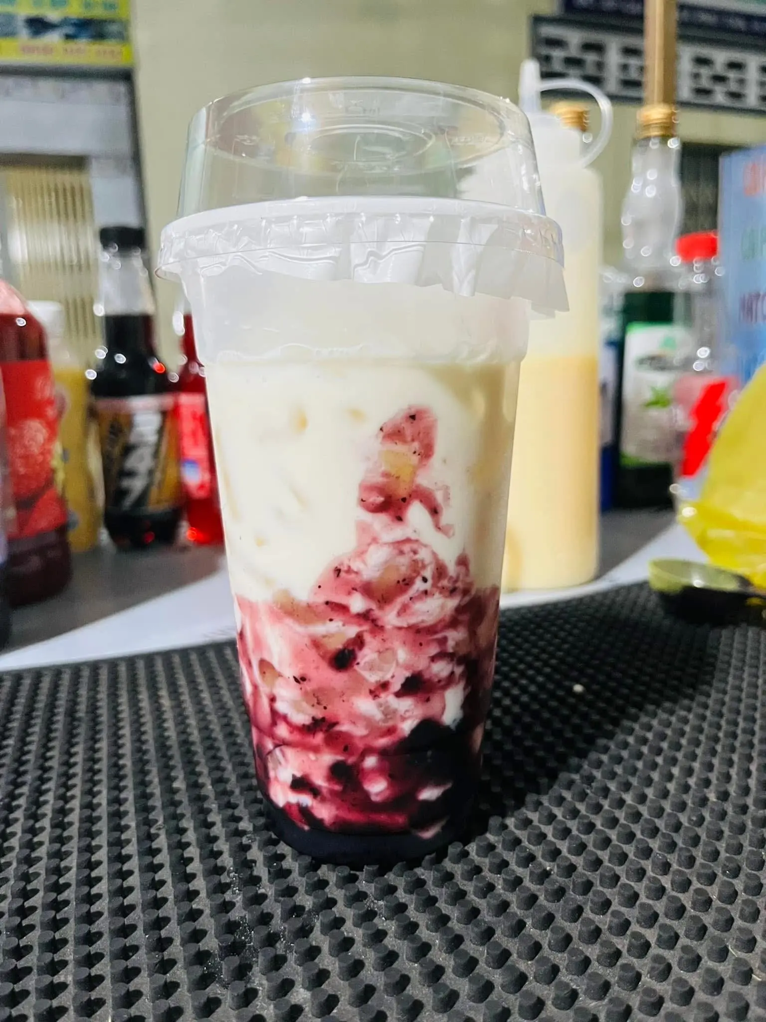 Hình ảnh Latte việt quất