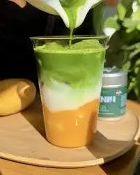 Hình ảnh Matcha latte đào - sữa yến mạch