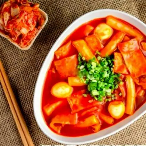 Hình ảnh Bánh gạo cay Hàn Quốc