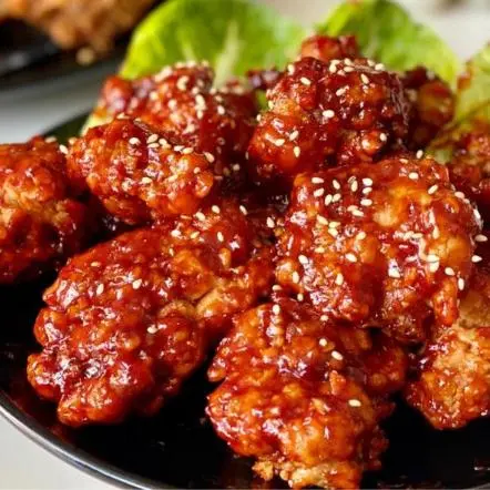 Hình ảnh gà viên sốt cay