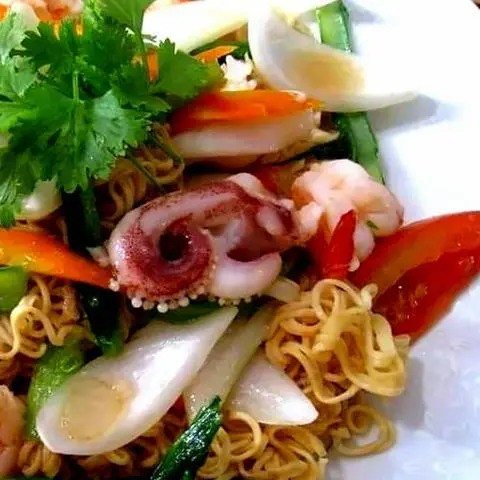 Hình ảnh Mì xào mực