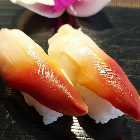 Hình ảnh Nắm Sò Đỏ( 2 viên)
