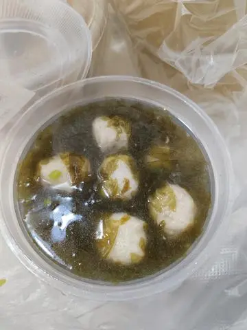 Hình ảnh Canh rong biển bò viên