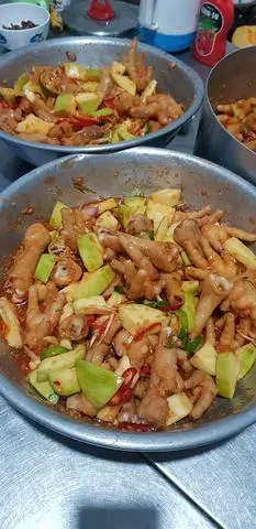 Hình ảnh chân gà sốt thái 