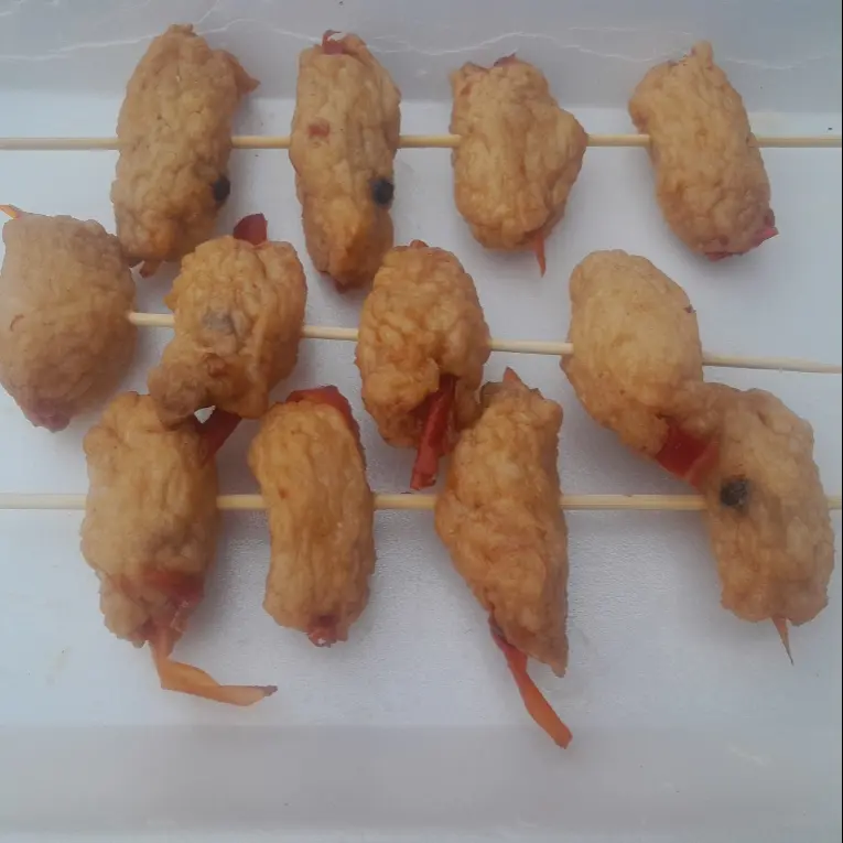 Hình ảnh chã cá cuộn ớt ( 5 viên)