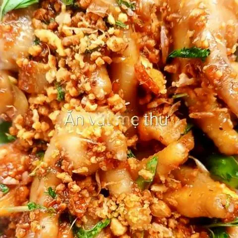 Hình ảnh Chân gà cháy tỏi