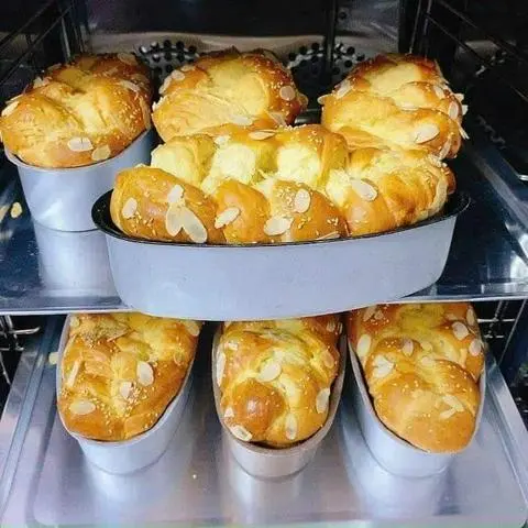 Hình ảnh bánh mỳ hoa Cúc 55k