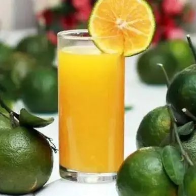 Hình ảnh Cam vắt mật ong vàng chăm chỉ 