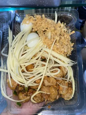 Hình ảnh Bánh Tráng Trộn Chà Bông Tóp Mỡ 