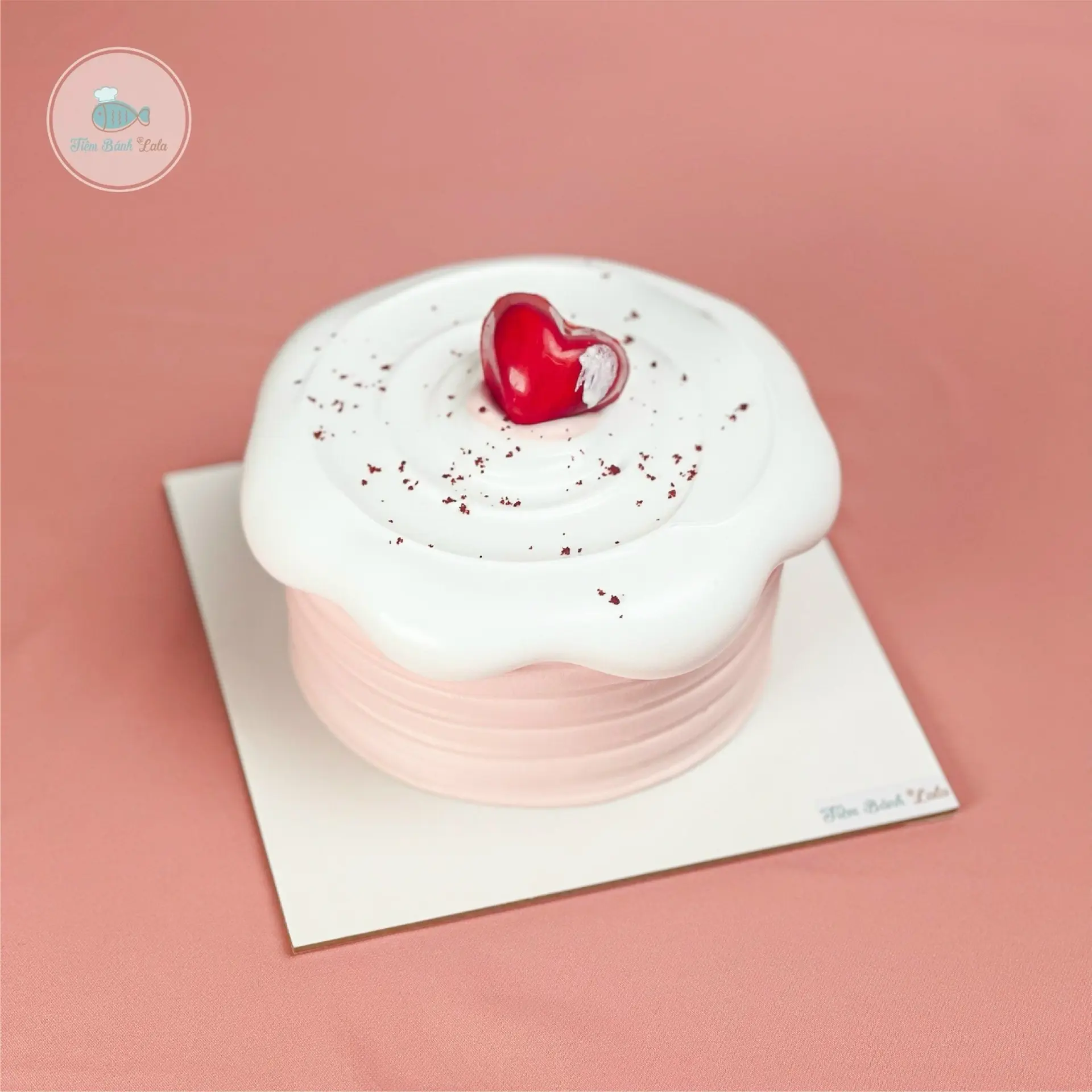 Hình ảnh Bánh Bento 10cm Mẫu Bon Bon Chảy (hộp mica)