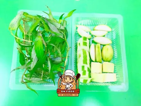 Hình ảnh 1 Hộp Xoài, Rau Răm, Dưa Leo Thêm