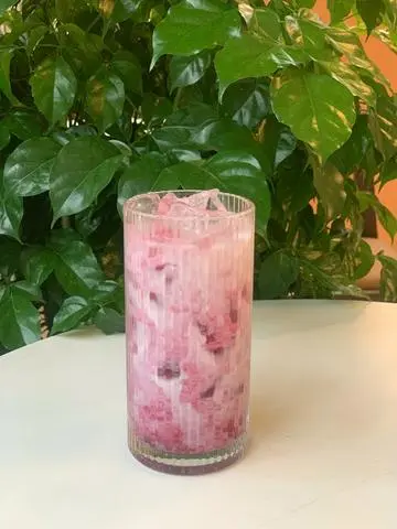 Hình ảnh Dâu tằm latte