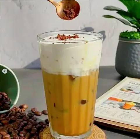 Hình ảnh Coffee Sữa, Kem Muối CaCao - Size M (500ml)