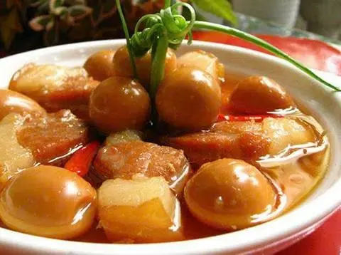 Hình ảnh Cơm tấm thịt kho tàu