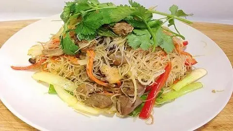 Hình ảnh miến xào thit gà 