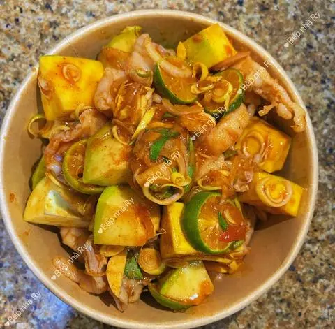 Hình ảnh Chân gà rút xương sốt chua ngọt