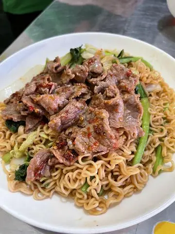 Hình ảnh Mì gói xào bò