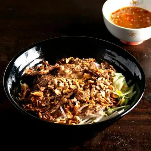 Hình ảnh Bún thịt nướng than hoa