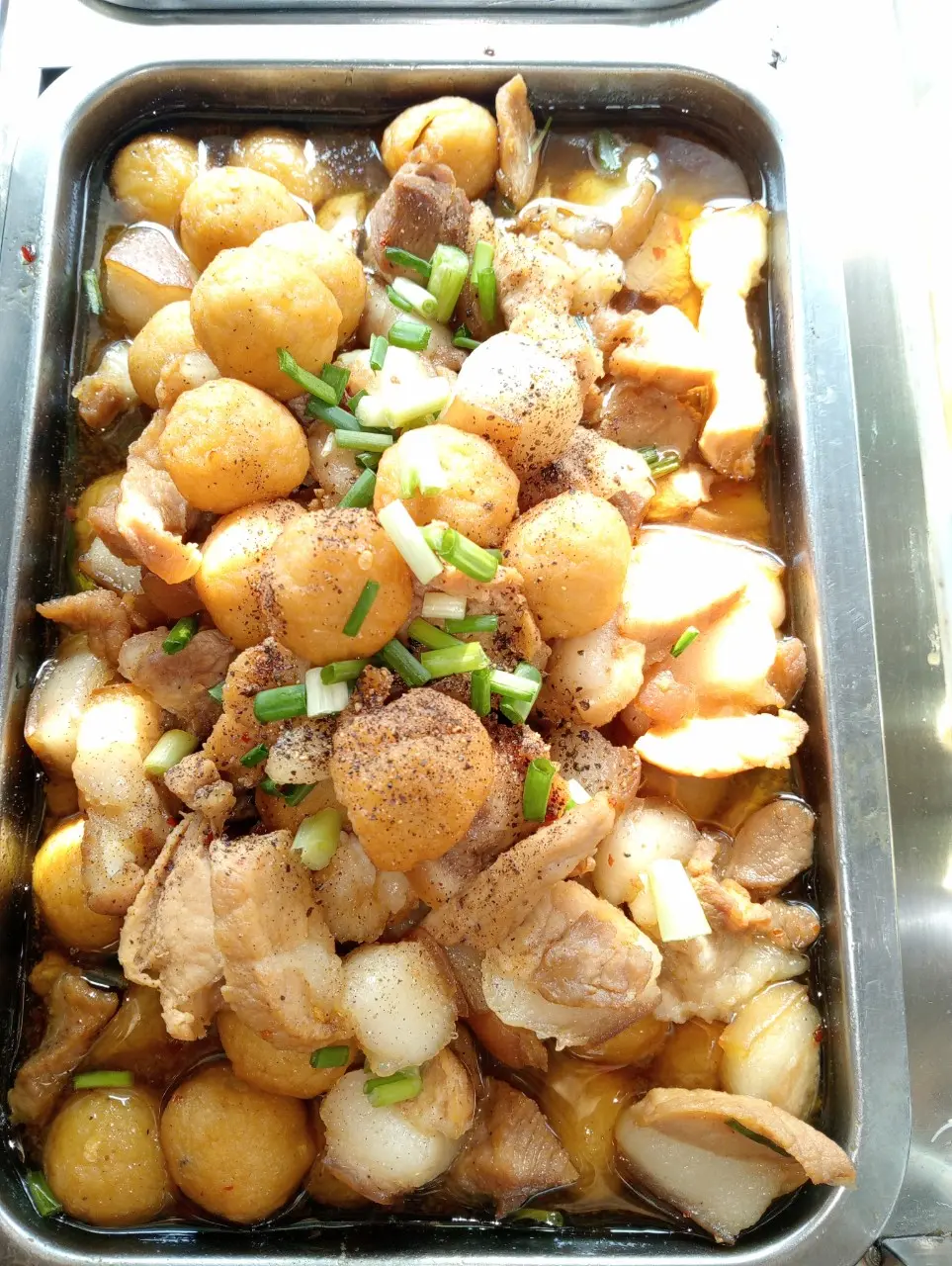 Hình ảnh Thịt kho trứng cút