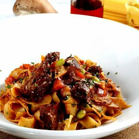Hình ảnh Fettuccine beef ragout sauce