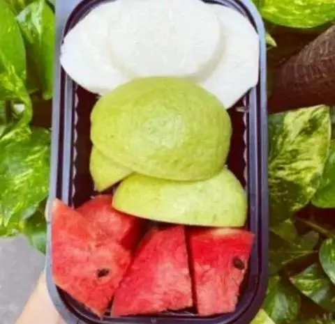 Hình ảnh Ổi ,dưa hấu,củ sắn