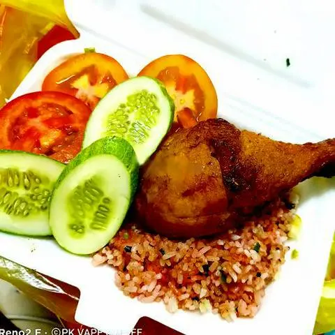 Hình ảnh Cơm chiên cánh gà