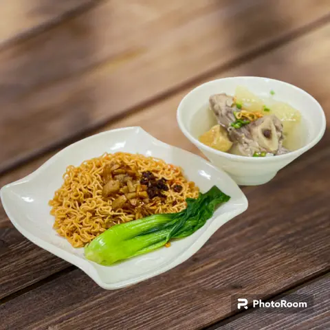 Hình ảnh Mì trộn - hủ tiếu trộn xương