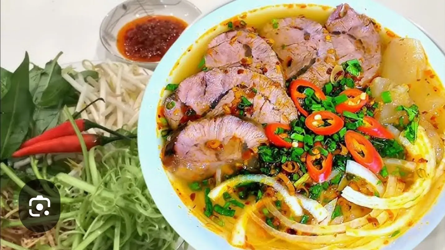 Hình ảnh Bún bò nạm