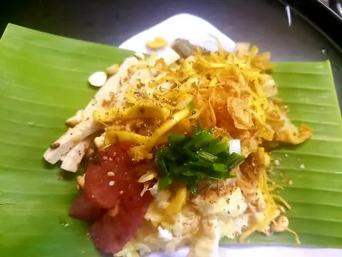 Hình ảnh Xôi mặn gà xé