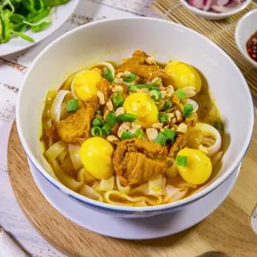 Hình ảnh Mì quảng thịt trứng